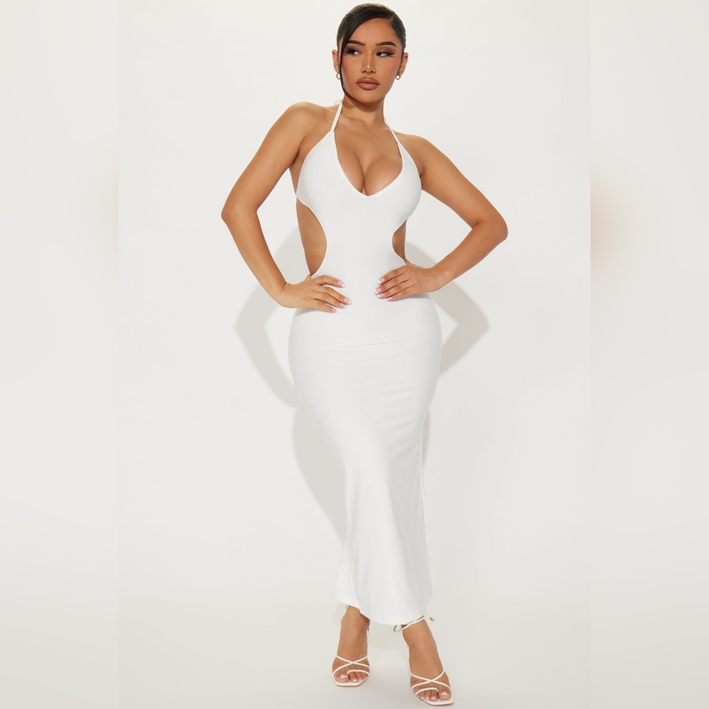 Fashion Nova Sasha Backless Maxi Dress - White Size Medium NWT